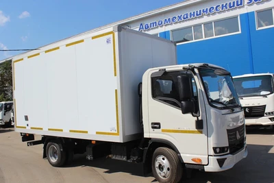 КОМПАС 5 с изотермическим фургоном (4,4 м)