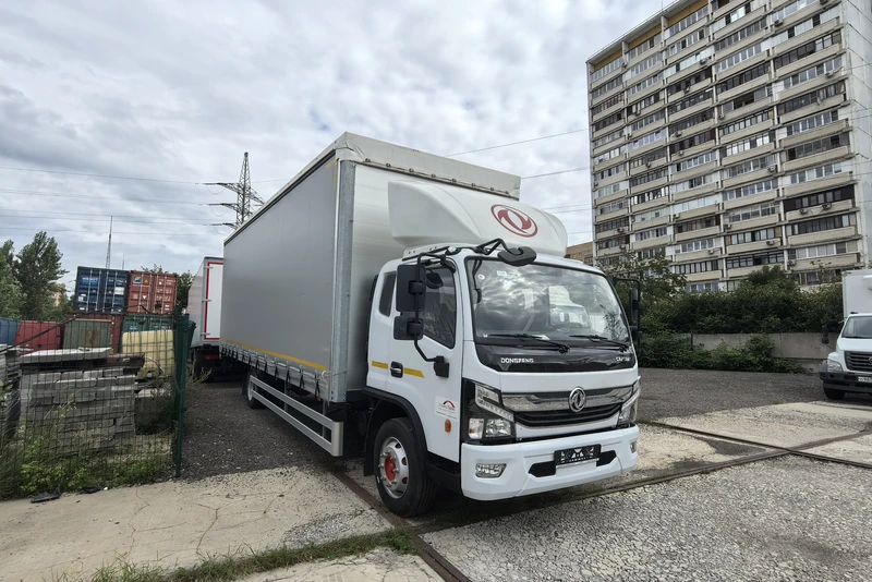 Dongfeng 120C Шторно-Бортовой