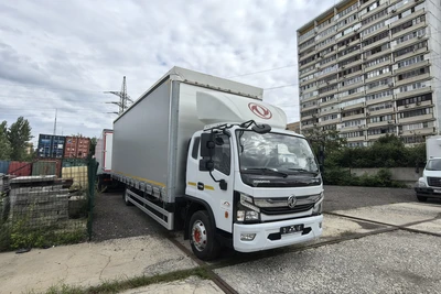 Dongfeng 120C Шторно-Бортовой