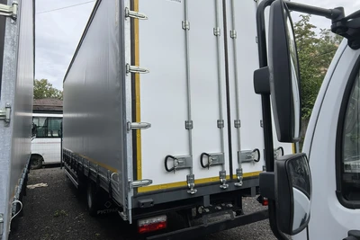 Dongfeng 120C Шторно-Бортовой