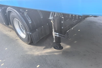 Валдай 12 Эвакуатор со сдивижной платформой