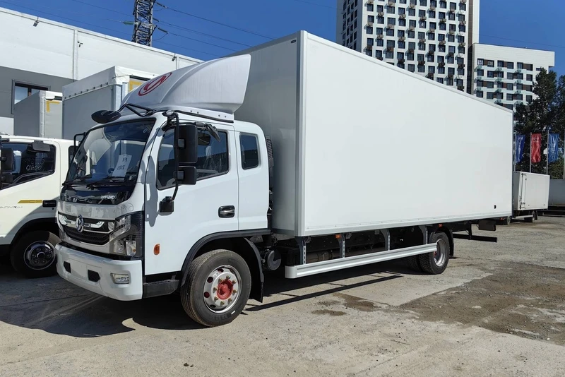 Dongfeng 120C Изотермический