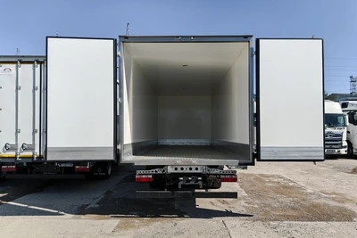 Dongfeng 120C Изотермический